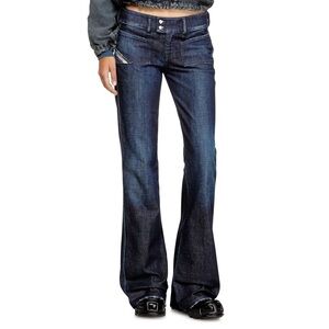 !!!!!! SOLD !!!!!!!! Jeans Women's 31x29 Blue Denim Cotton Stretch Low Waist